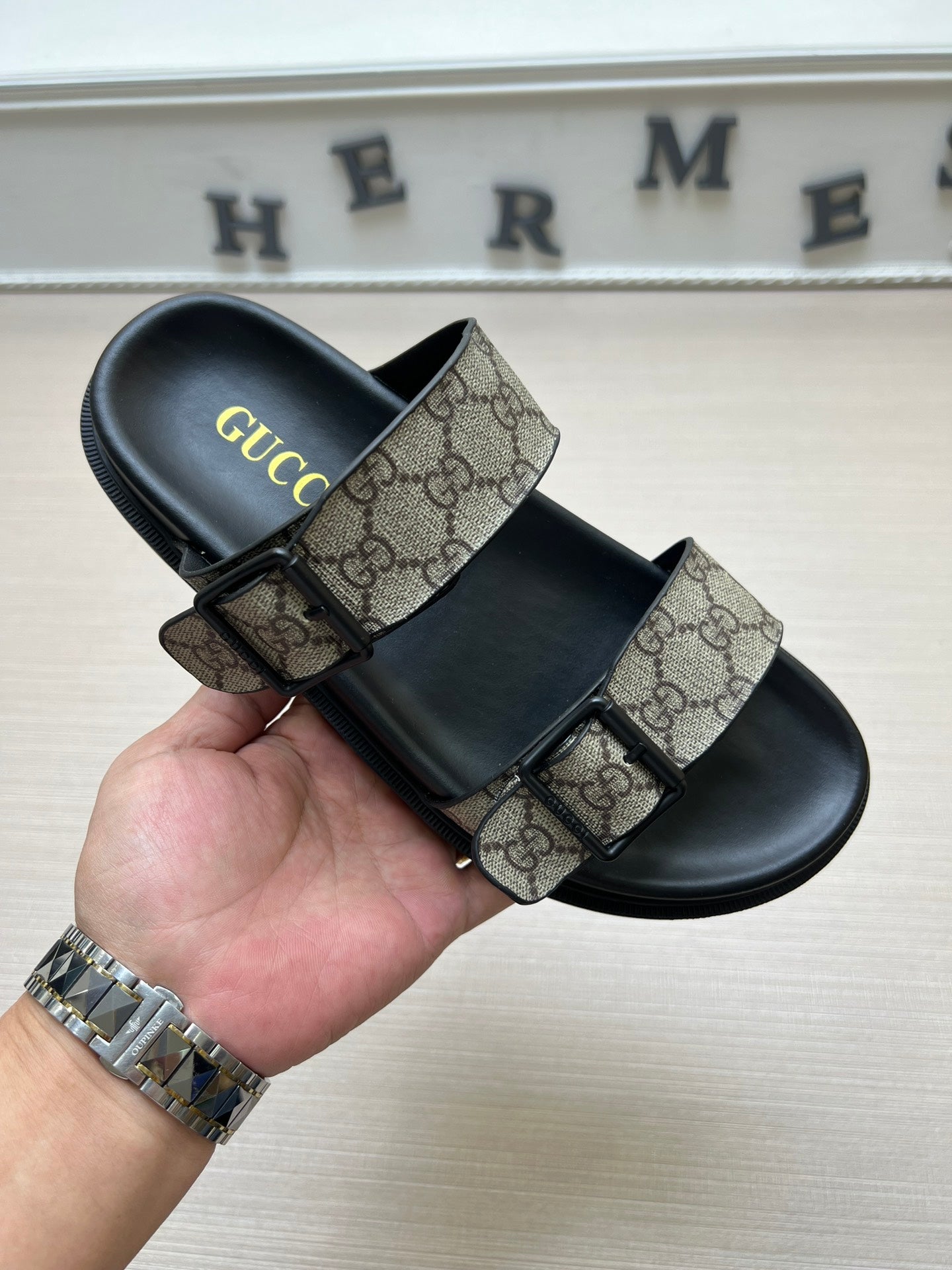 54B90Z Popular slippers