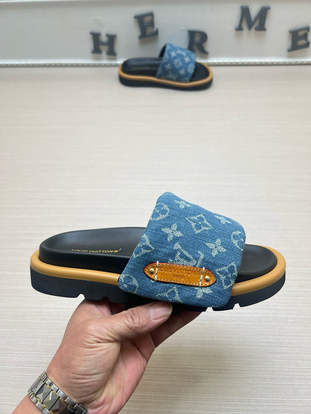 54E100Z Popular slippers Sole thickness 5cm