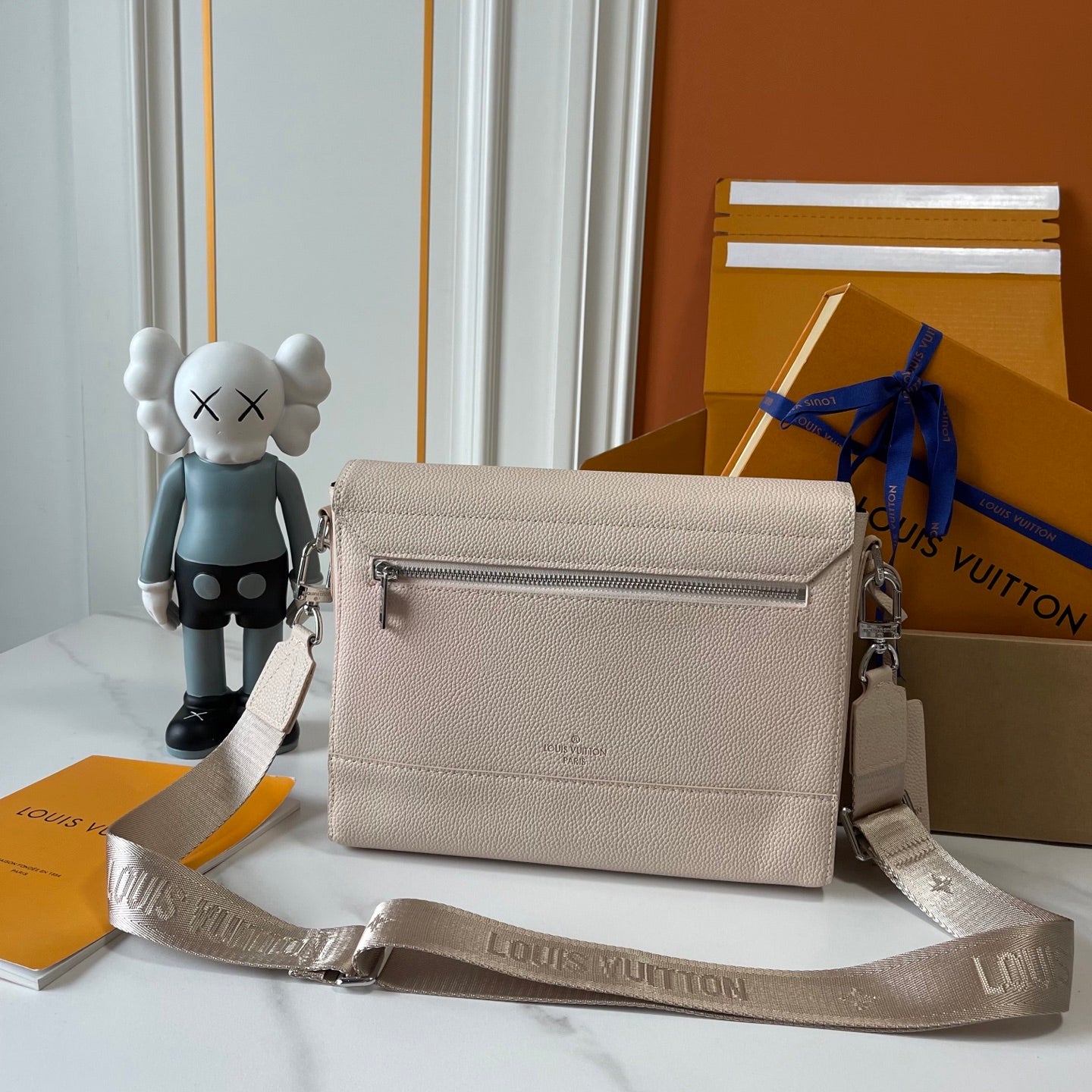 136PE78B Popular leather bag