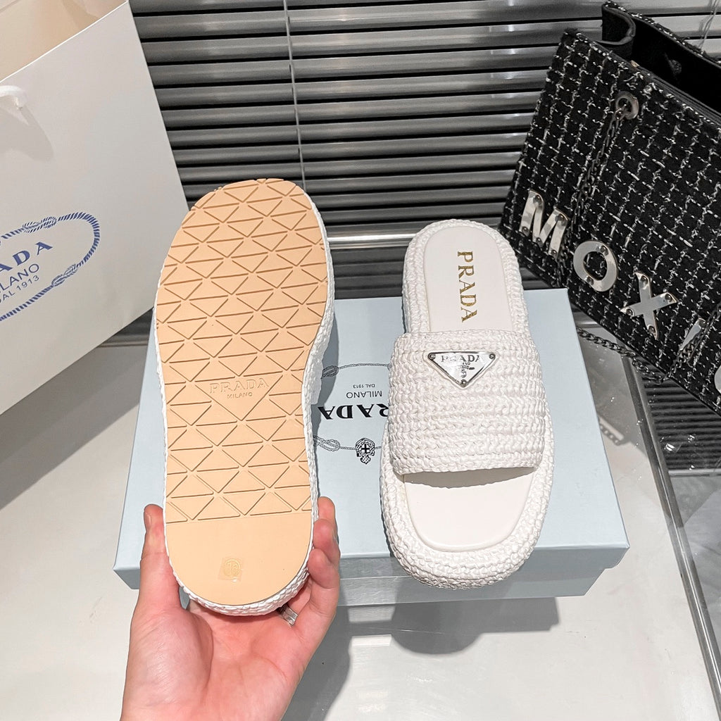 14PD21Z Popular slippers