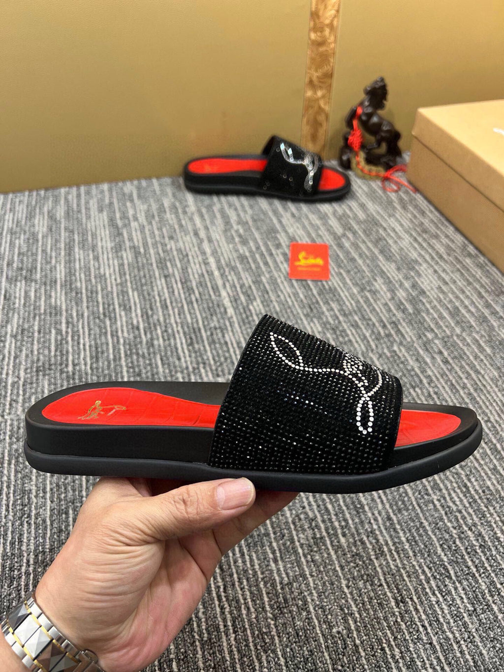 54A128Z Popular slippers