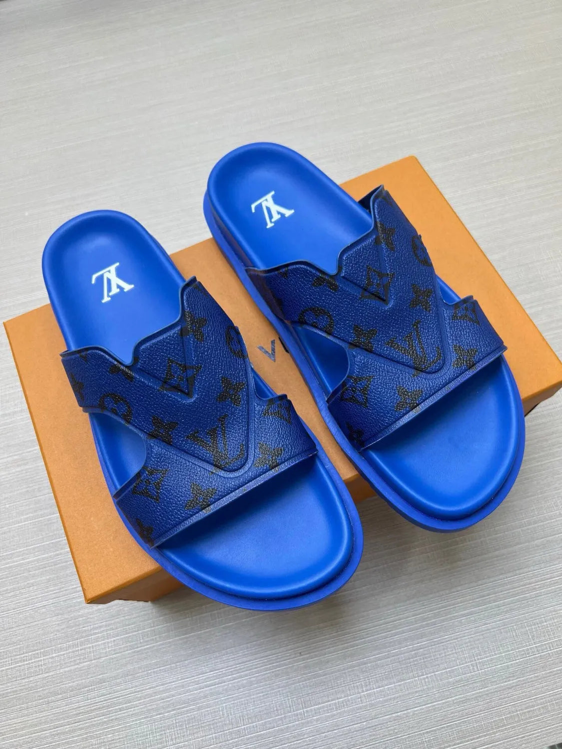 5LE228Z Popular Slippers