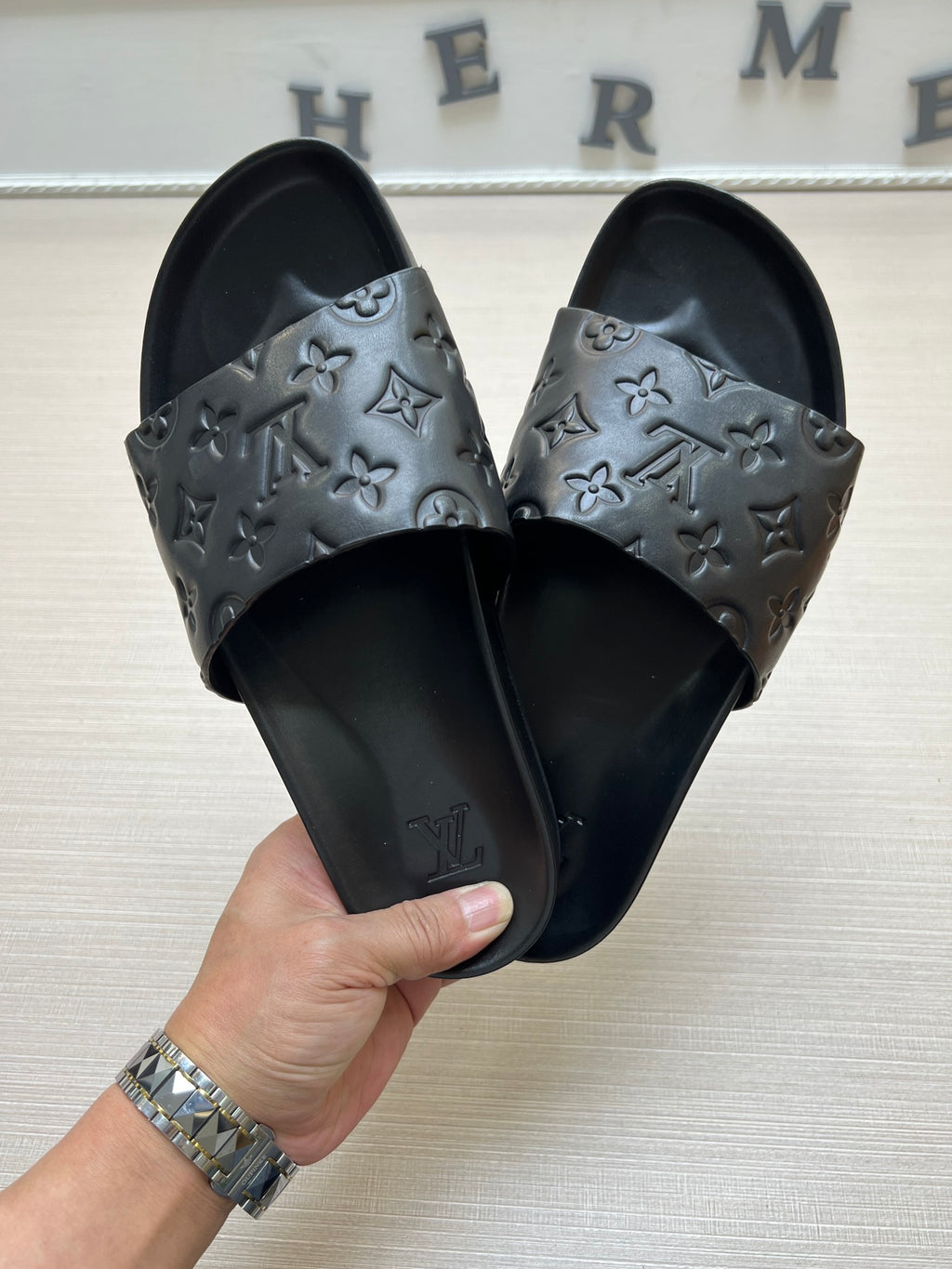 54E84Z Popular slippers