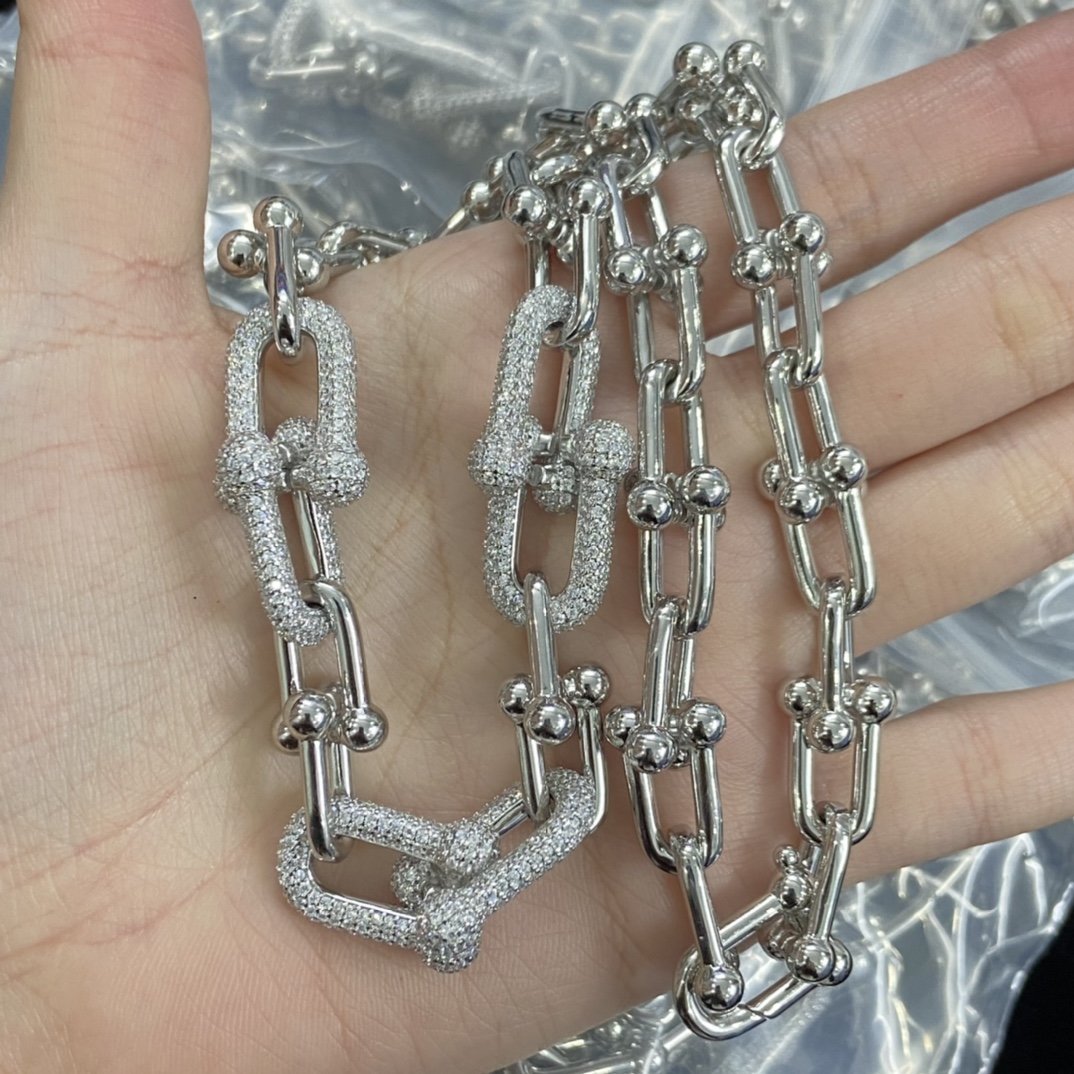 8XT32X  Popular   Earring Bracelets Necklaces