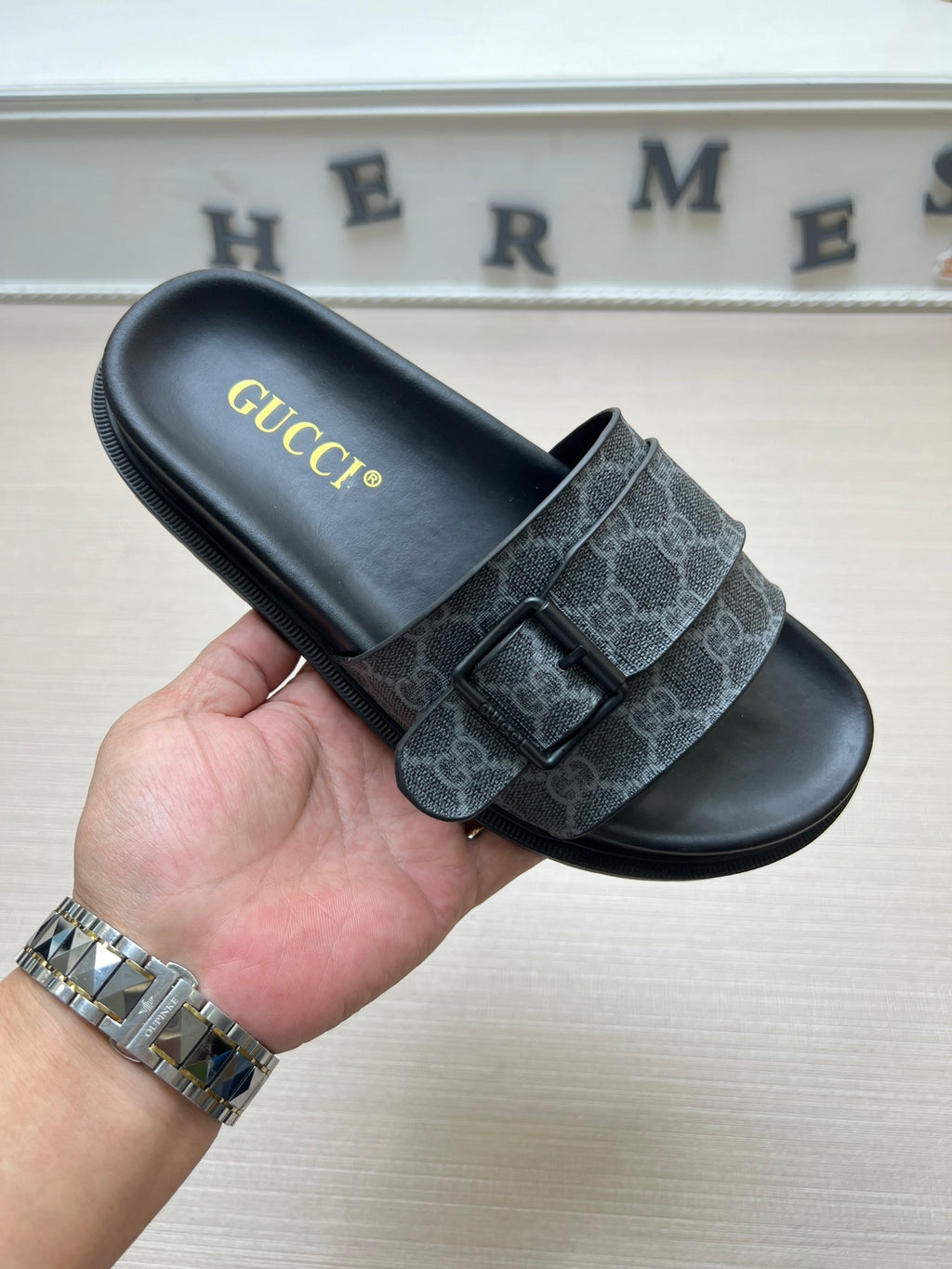 54B92Z Popular slippers