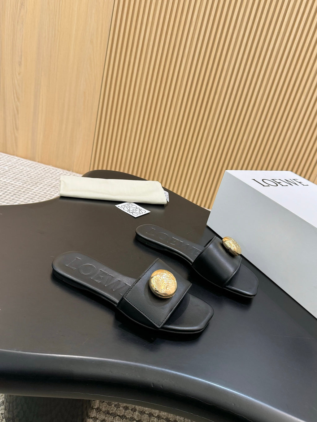 Z2X66V19 Popular high-quality leather Shoes