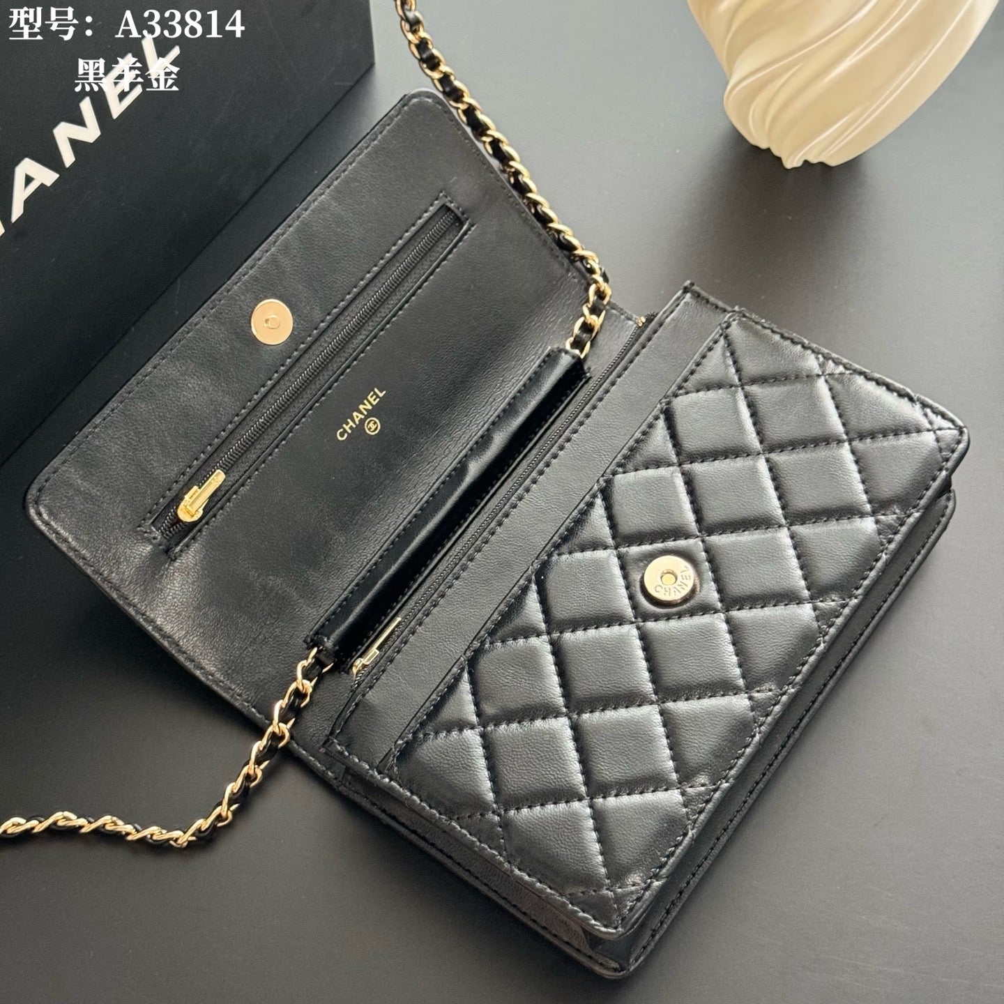 B1X66C17 Popular leather bag