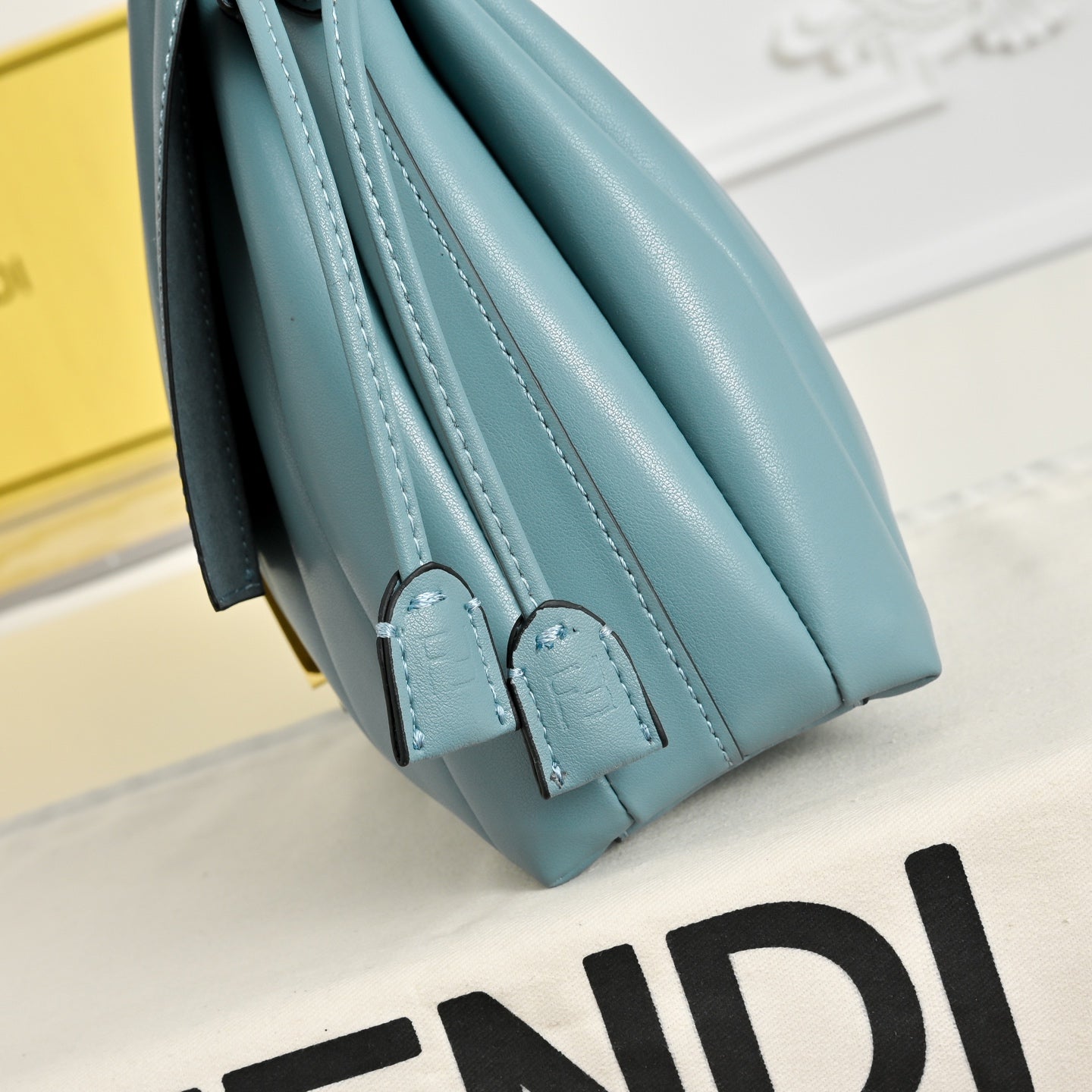 136PF106B Popular leather bag