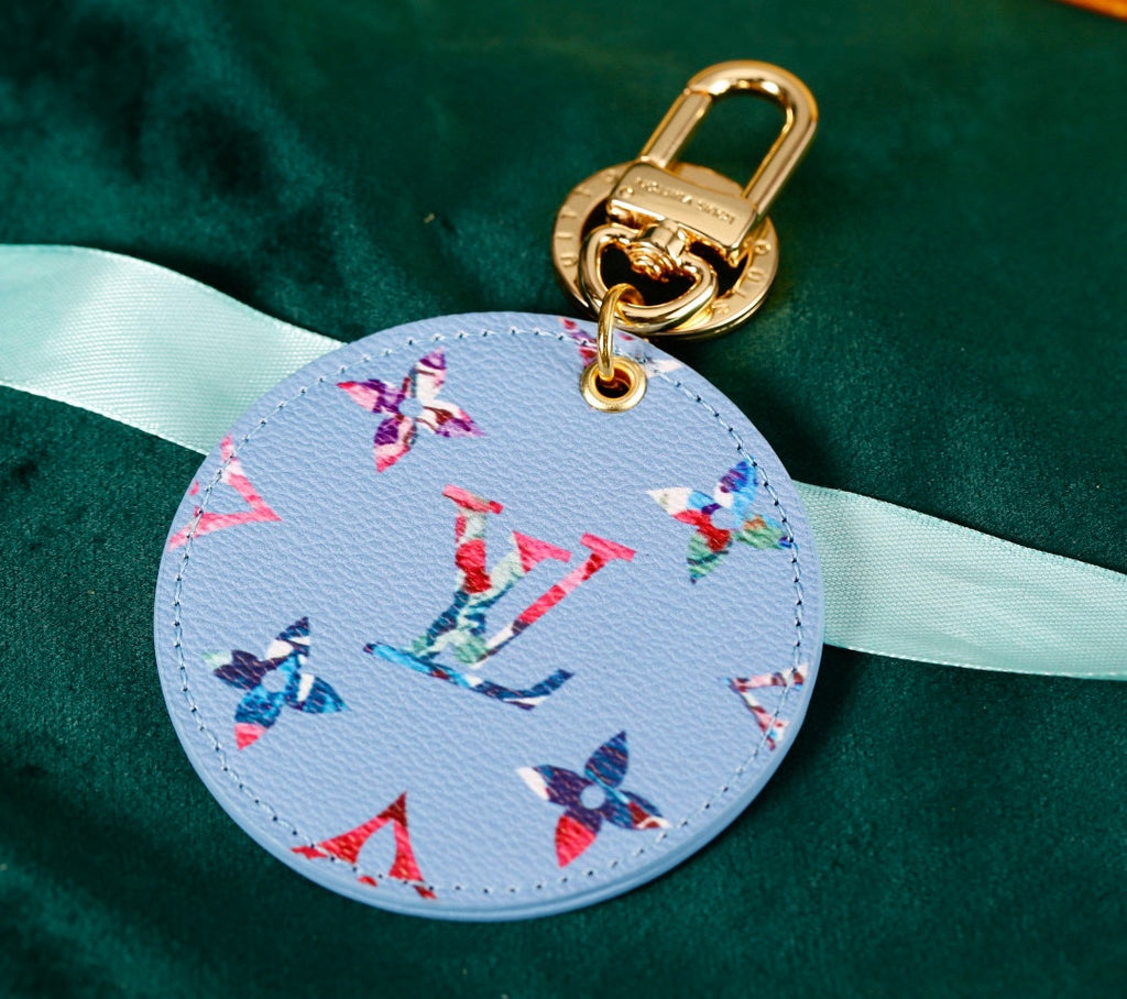 35QE22A Popular bag 's charms accessories
