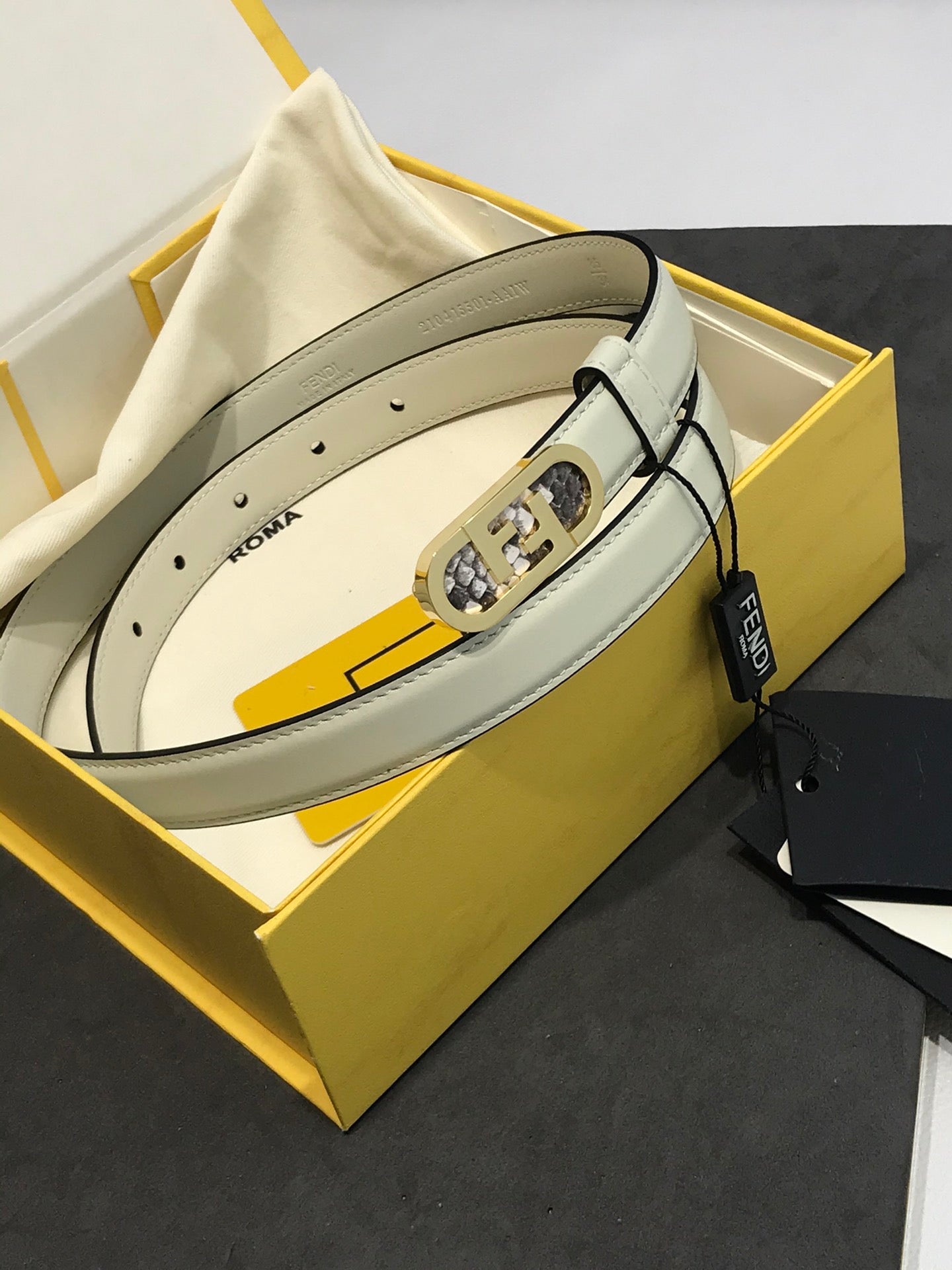 14F76P Popular  High quality belt With full package
