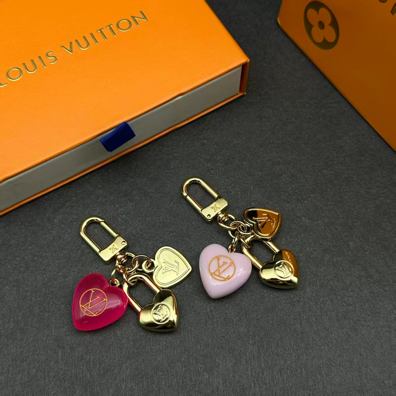 35ZE46A Popular bag 's charms accessories
