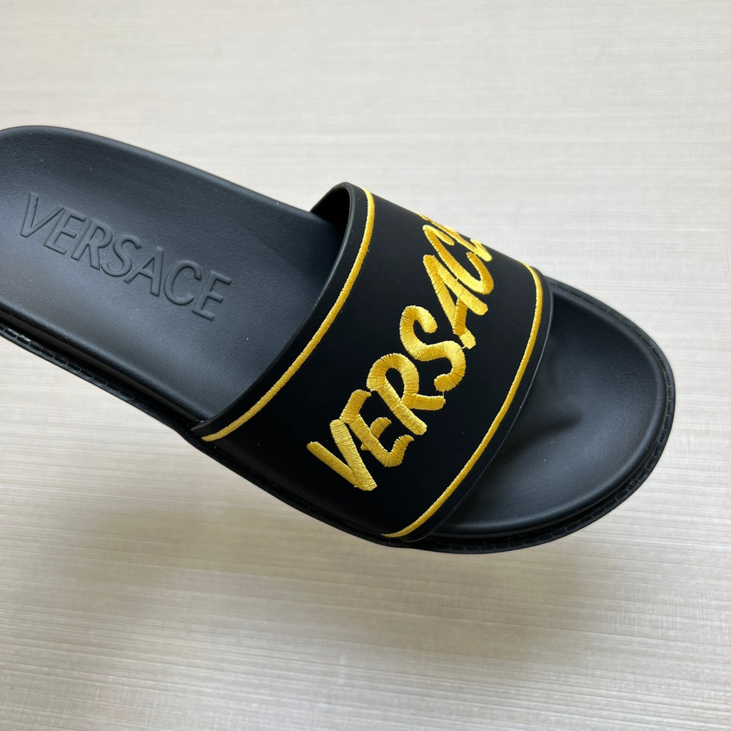 54V54Z Popular slippers