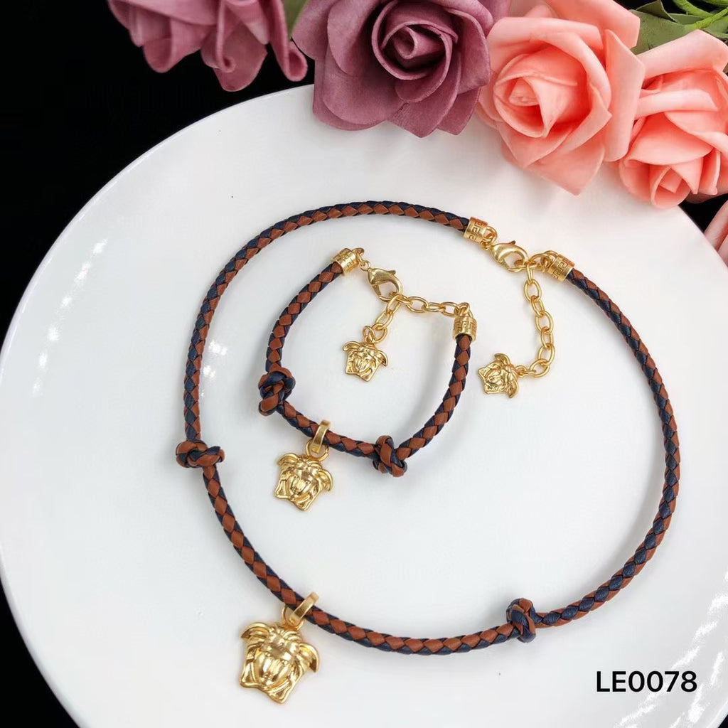 15QV139X Popular Necklace