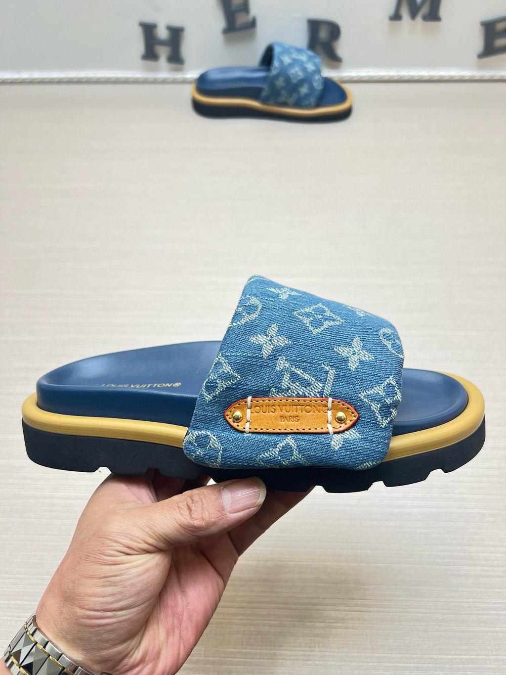 54E100Z Popular slippers Sole thickness 5cm