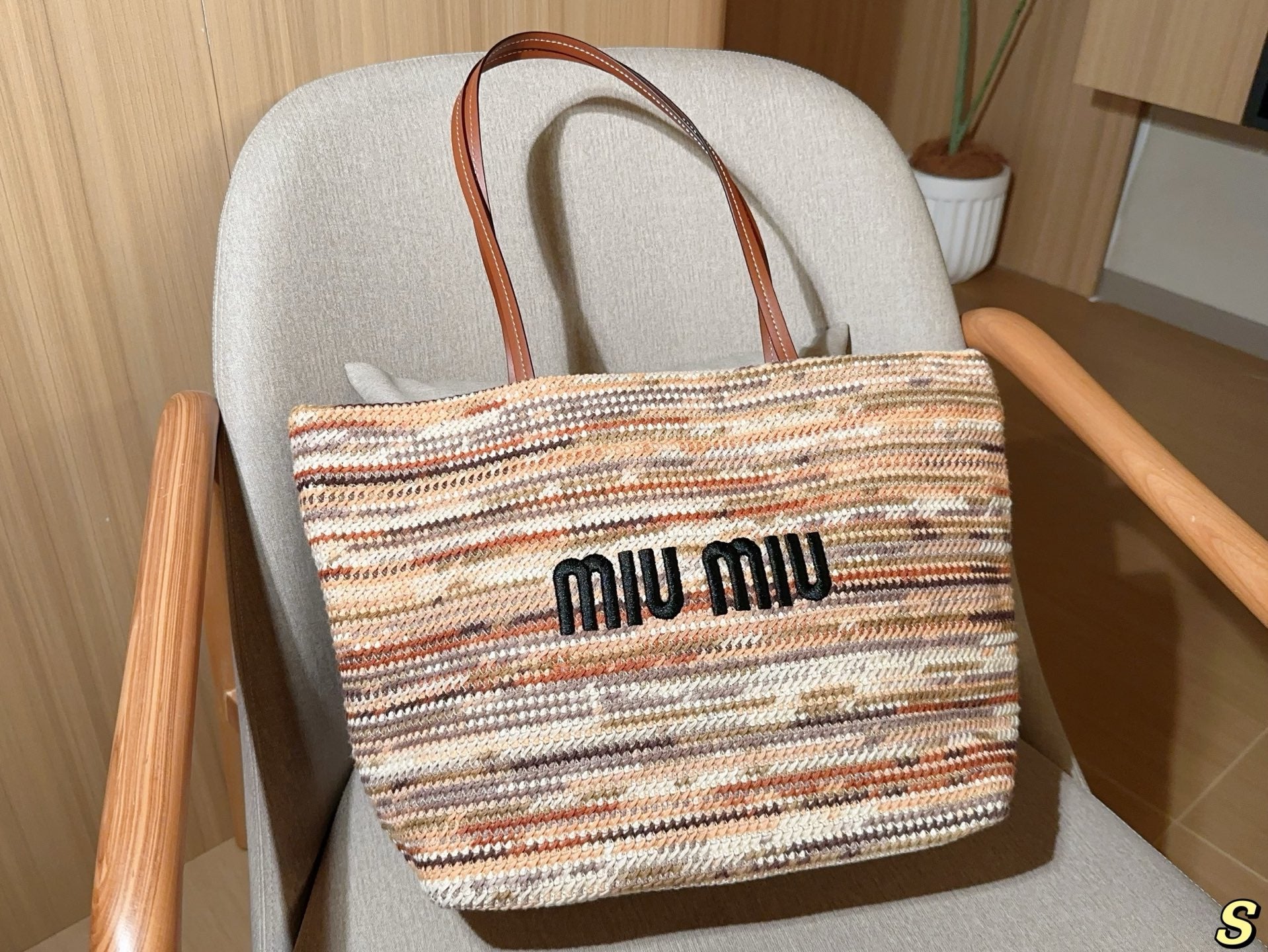 B1P46A131 Popular woven  bags