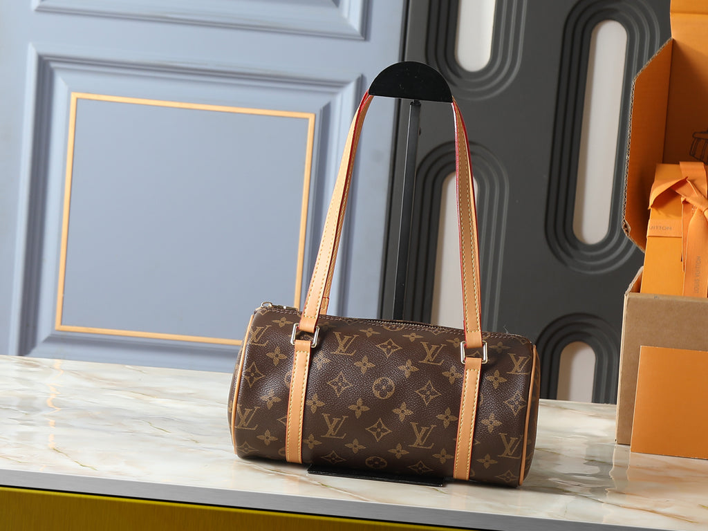 156NE21B Popular leather bag
