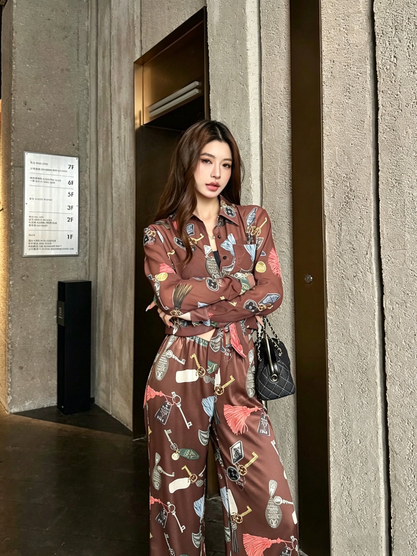 U2X56E22 Popular set （Pants +Clothes）