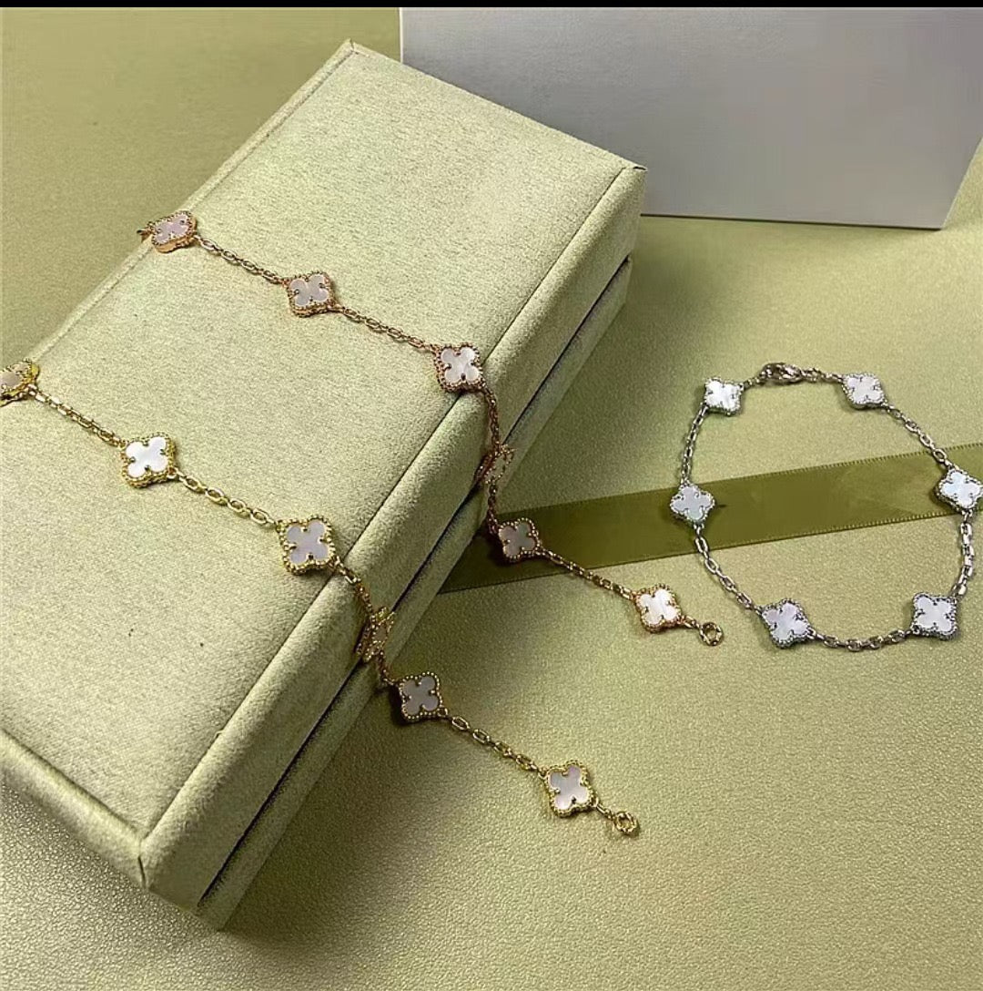 5XVA183K  Popular bracelets 6 flowers mini size 0.9cm flower