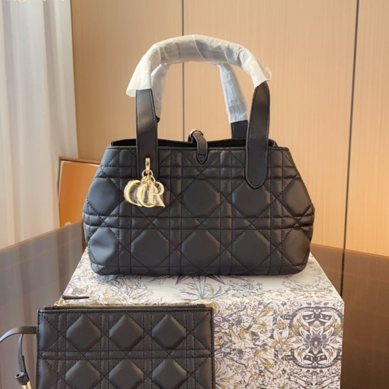 16XC107B Popular leather bag 