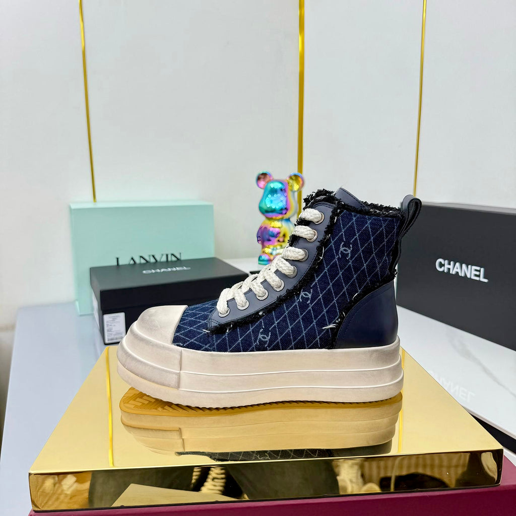2105QC385Z Popular high-quality Boots