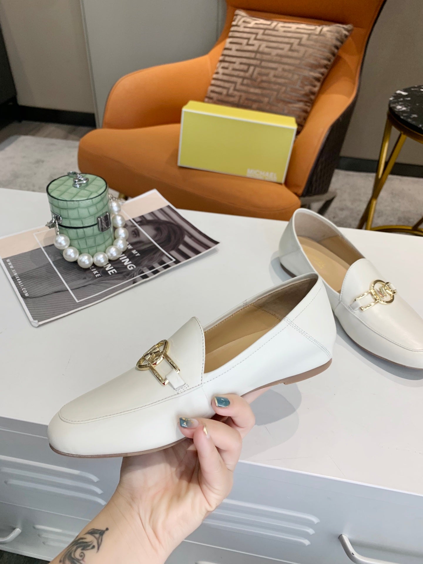 2105QA185Z Popular high-quality leather shoes