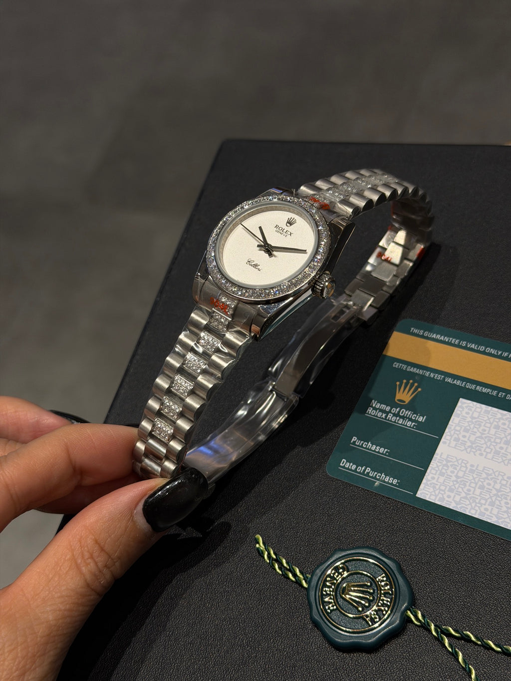 136RL24L Popular Watches
