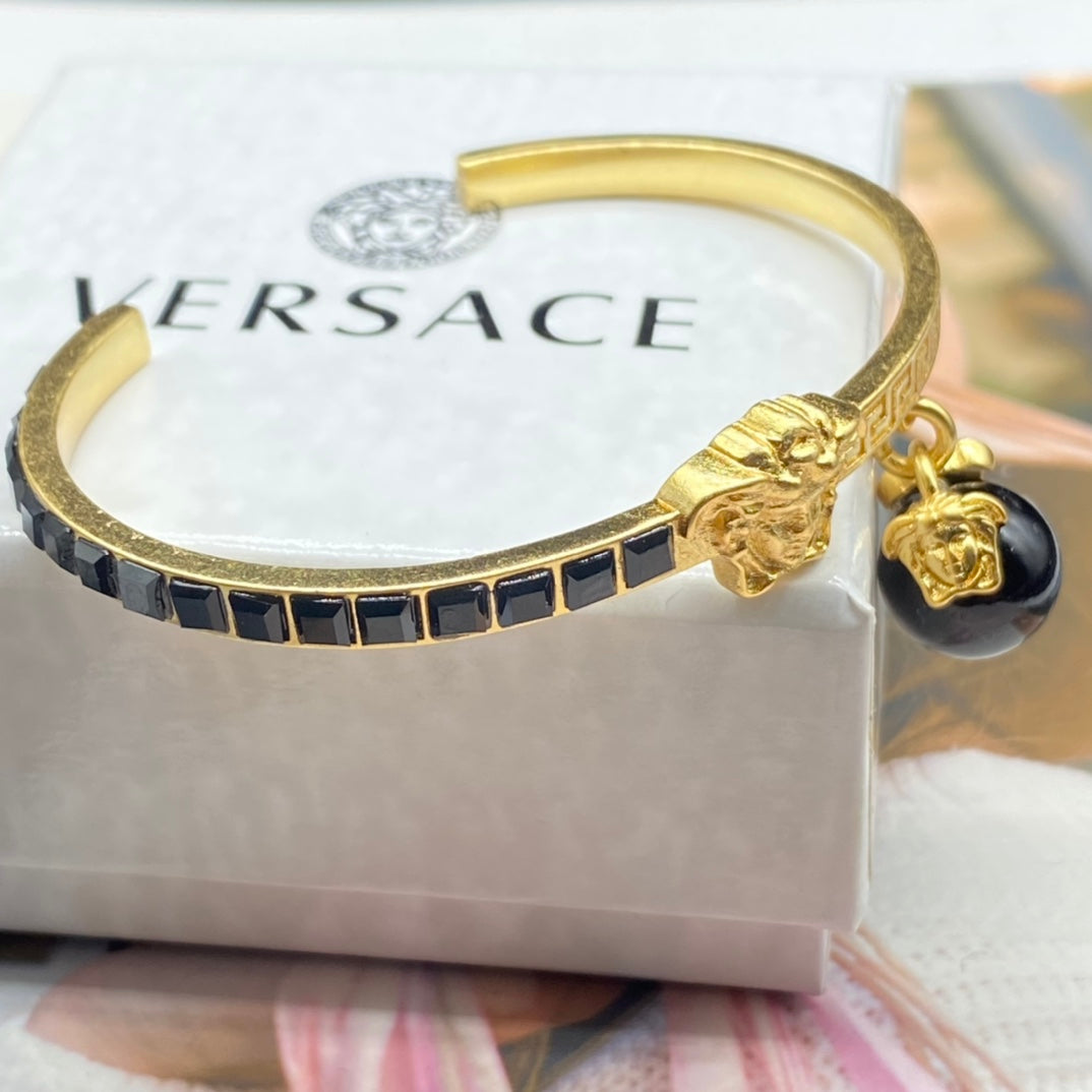 15QW69K  Popular Bracelets