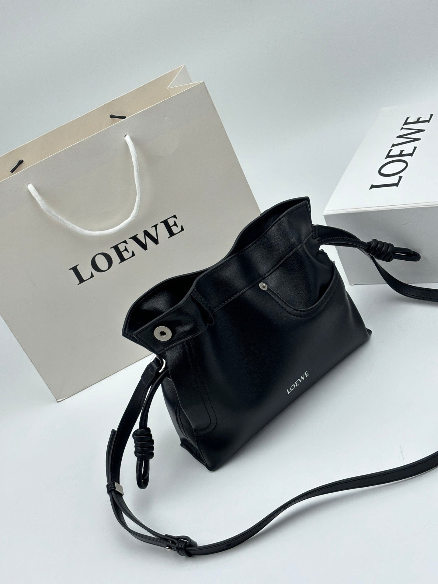 136PA47B Popular leather bag