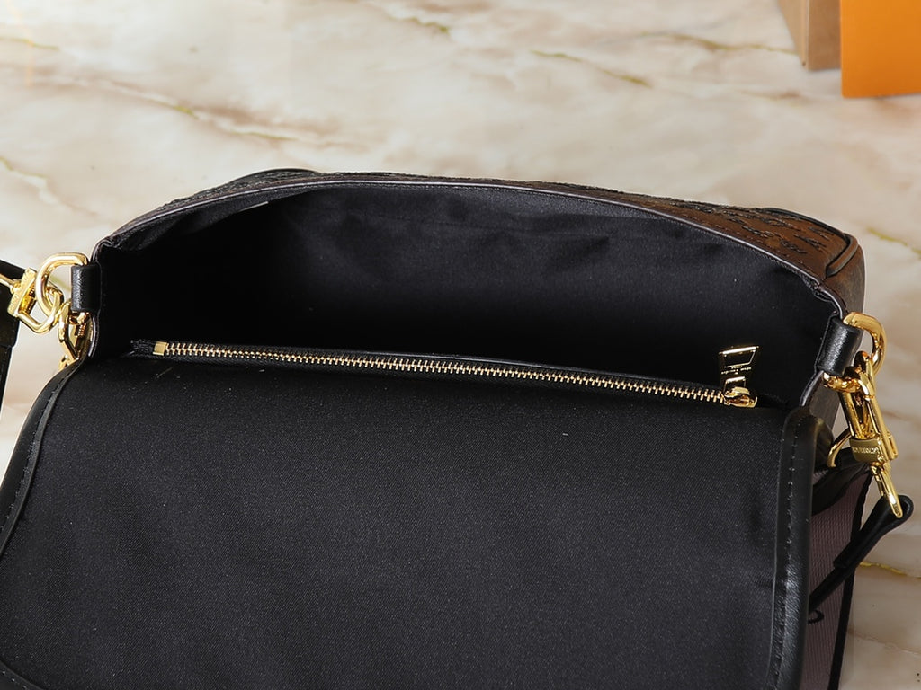 136PE41B Popular leather bag