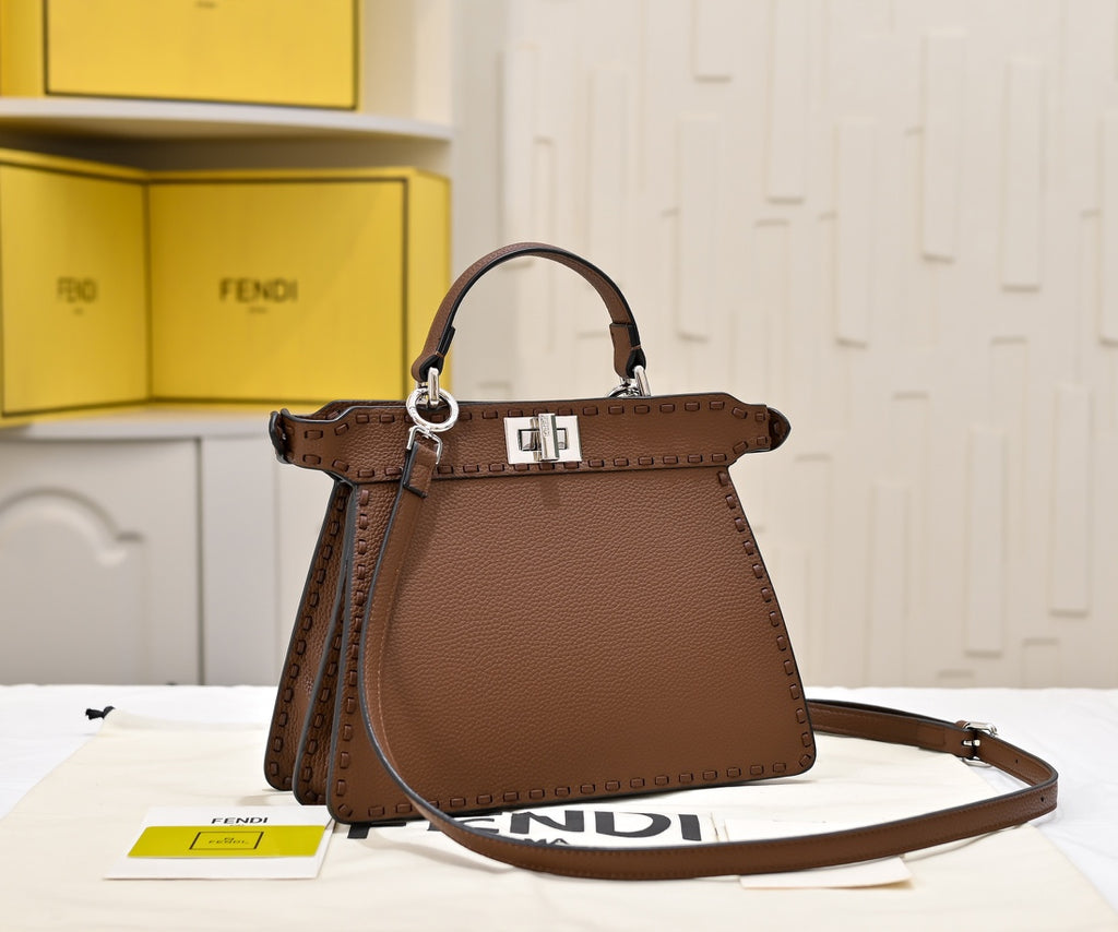 15RF136B Popular leather bag