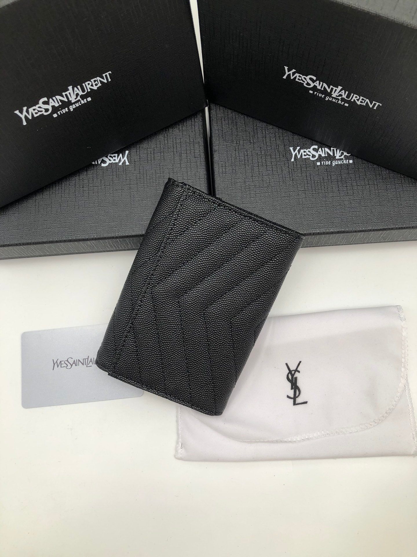 136PSL13B Popular card holder