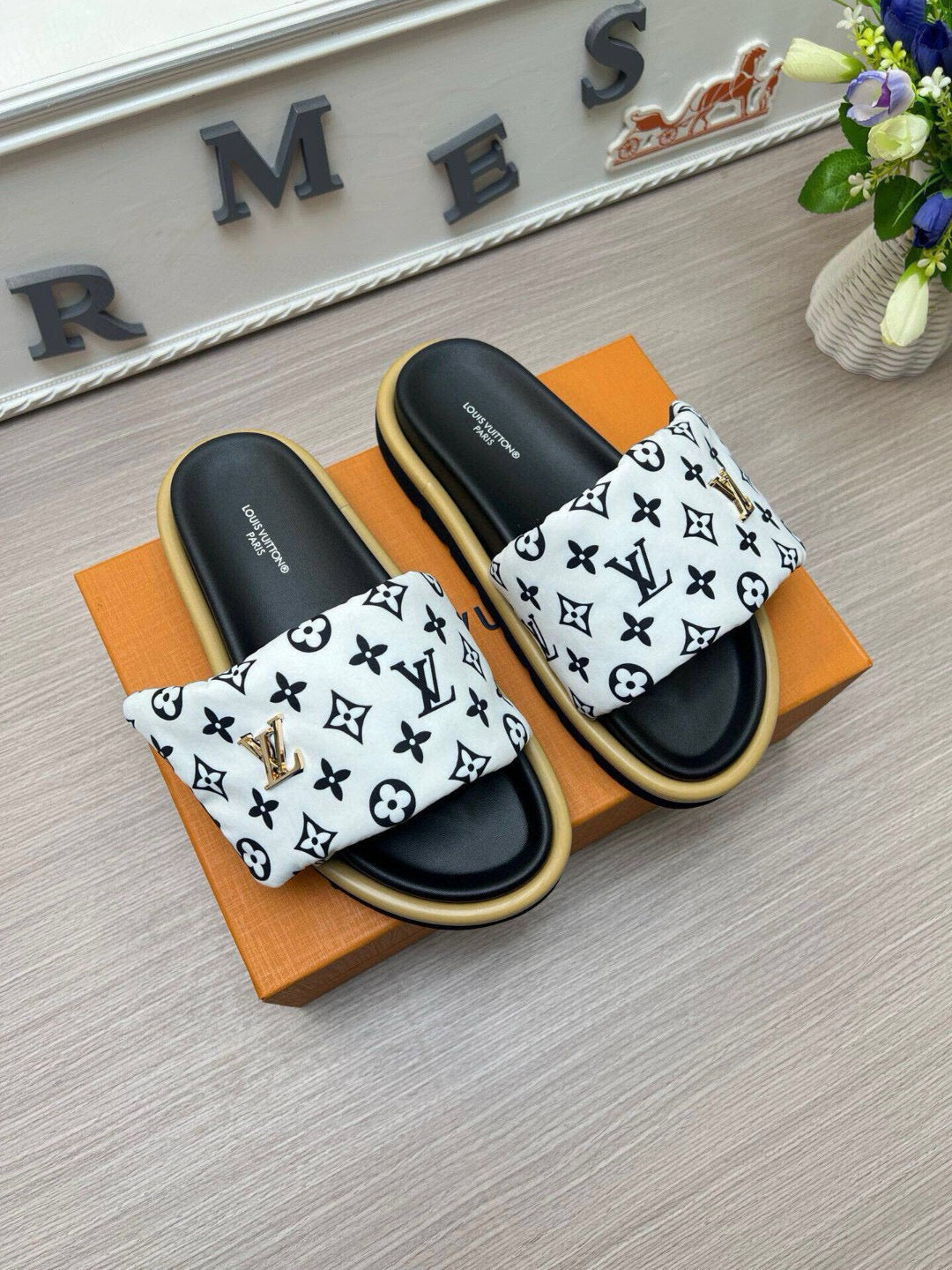 5QE10Z Popular  Slippers