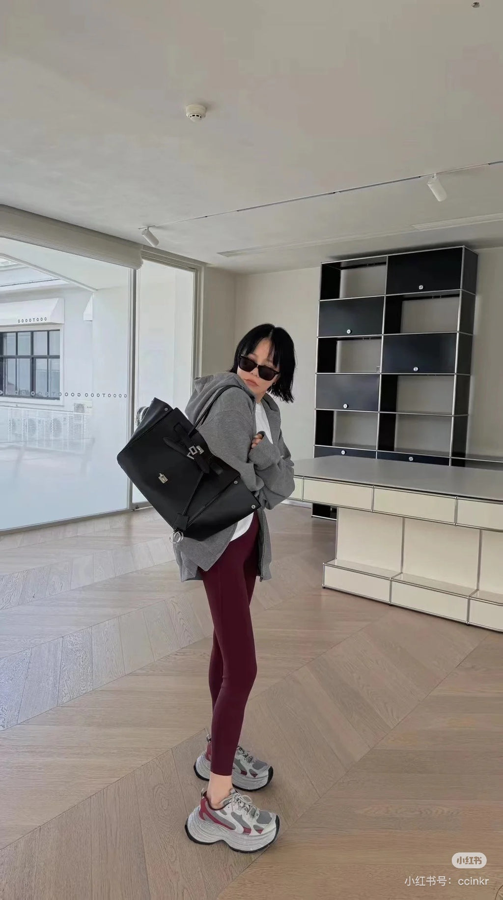 B1R46J1 Popular leather bags