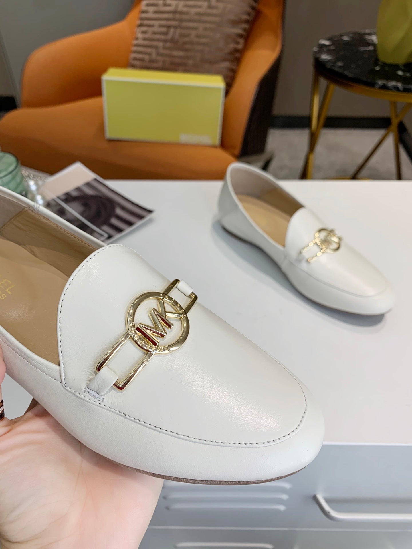 2105QA185Z Popular high-quality leather shoes