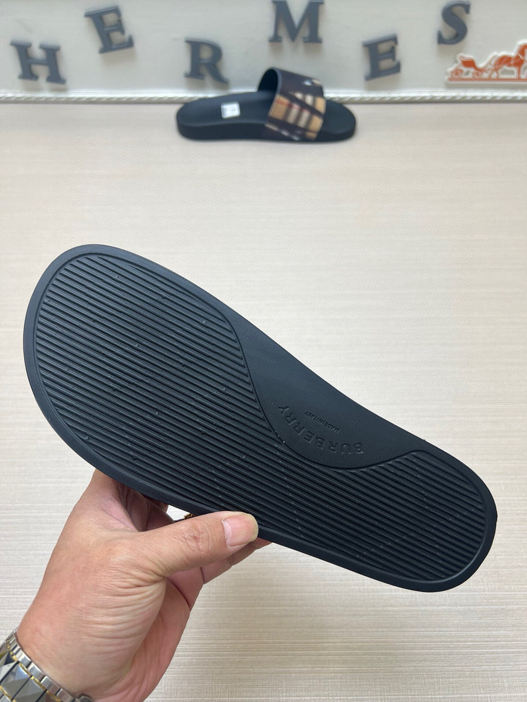 535ZR251Z Popular Slippers
