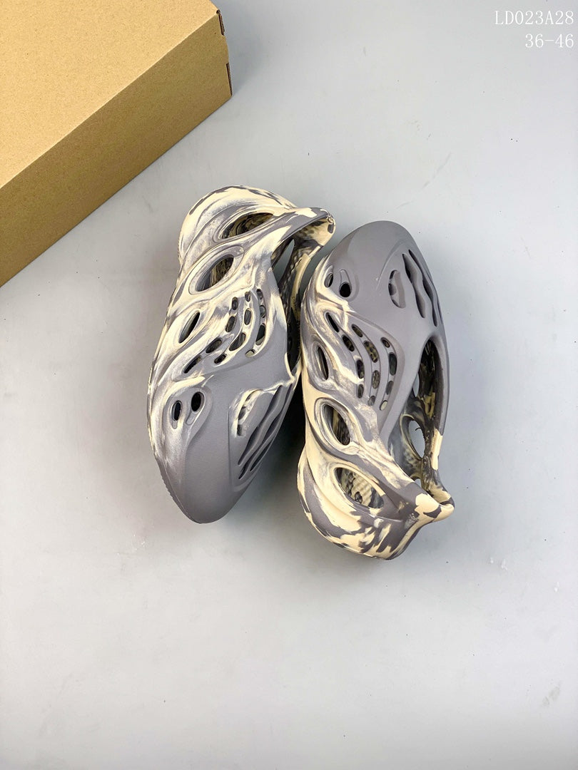 4A85Z  Popular shoes