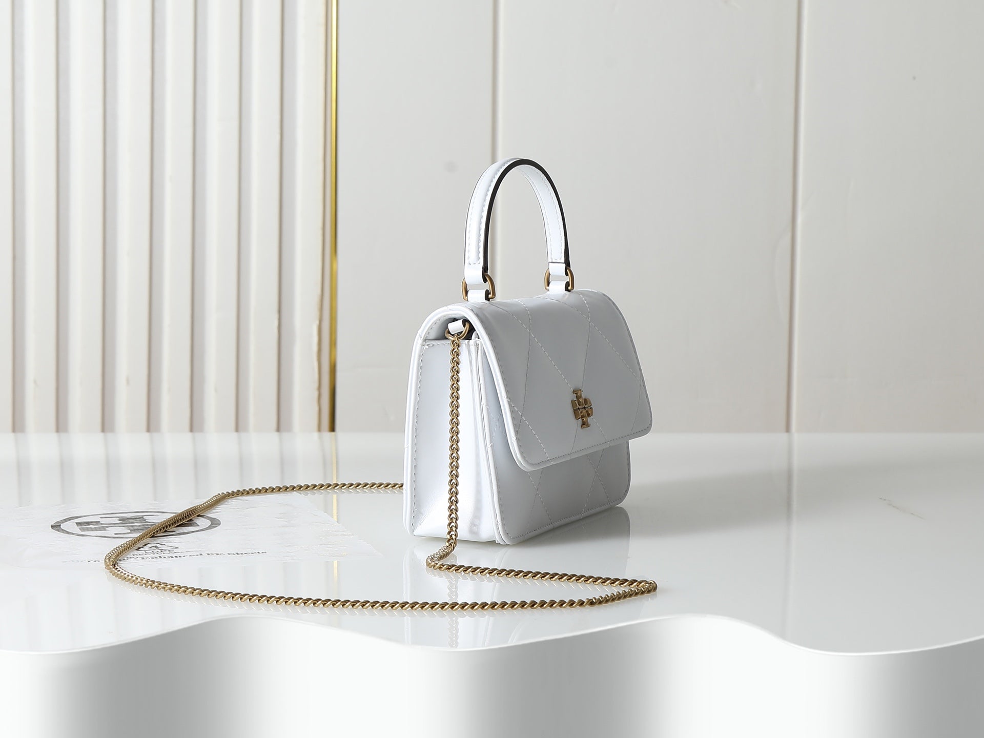 156XA26B Popular leather bag