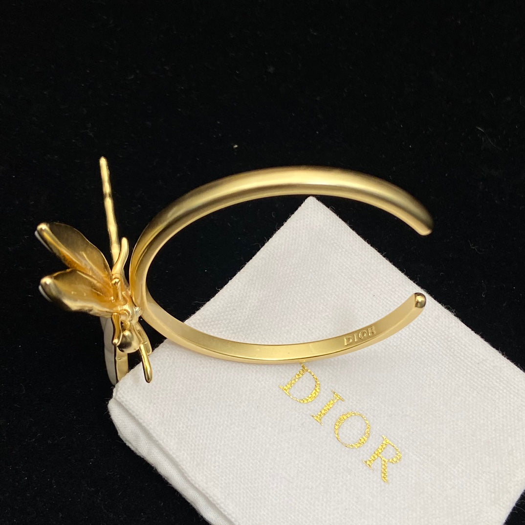55QD77K  Popular Bracelets