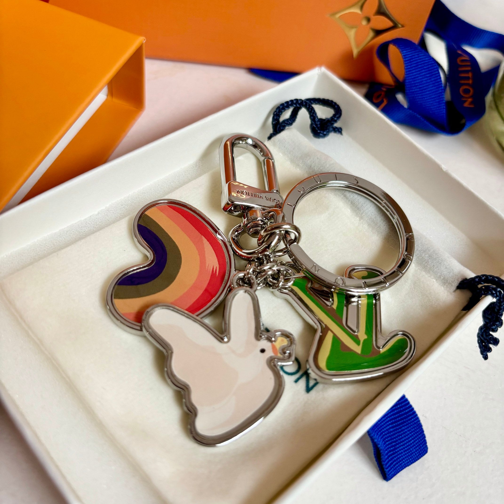 35ZE34A Popular bag 's charms accessories