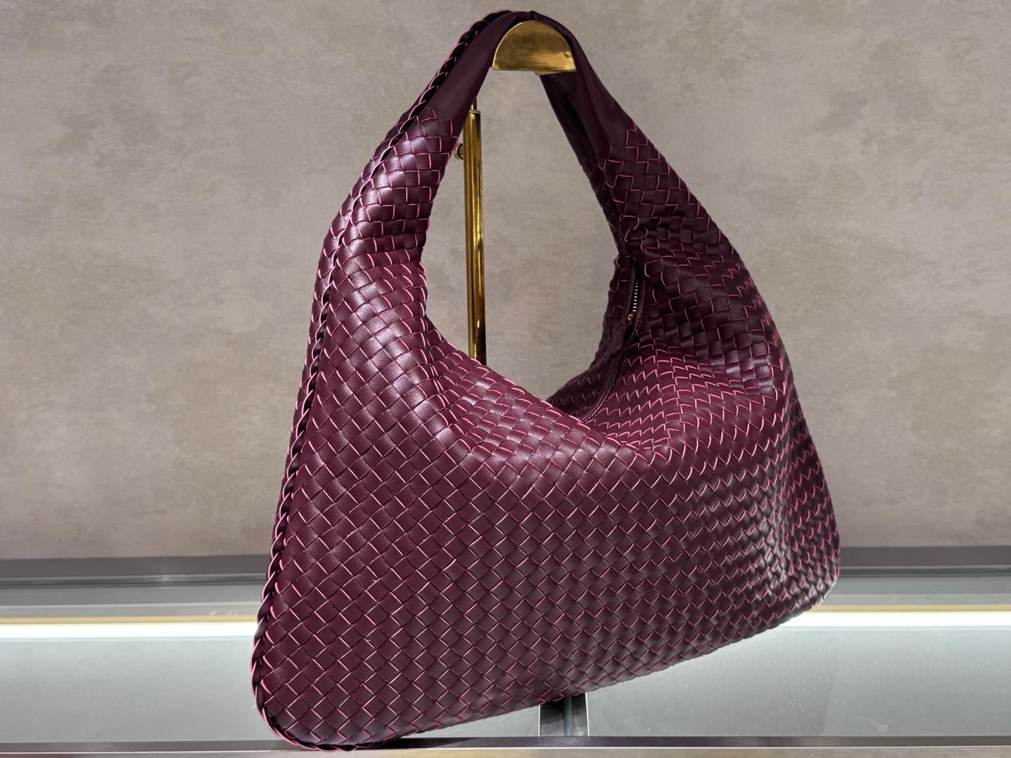 1WA116B Popular leather bag