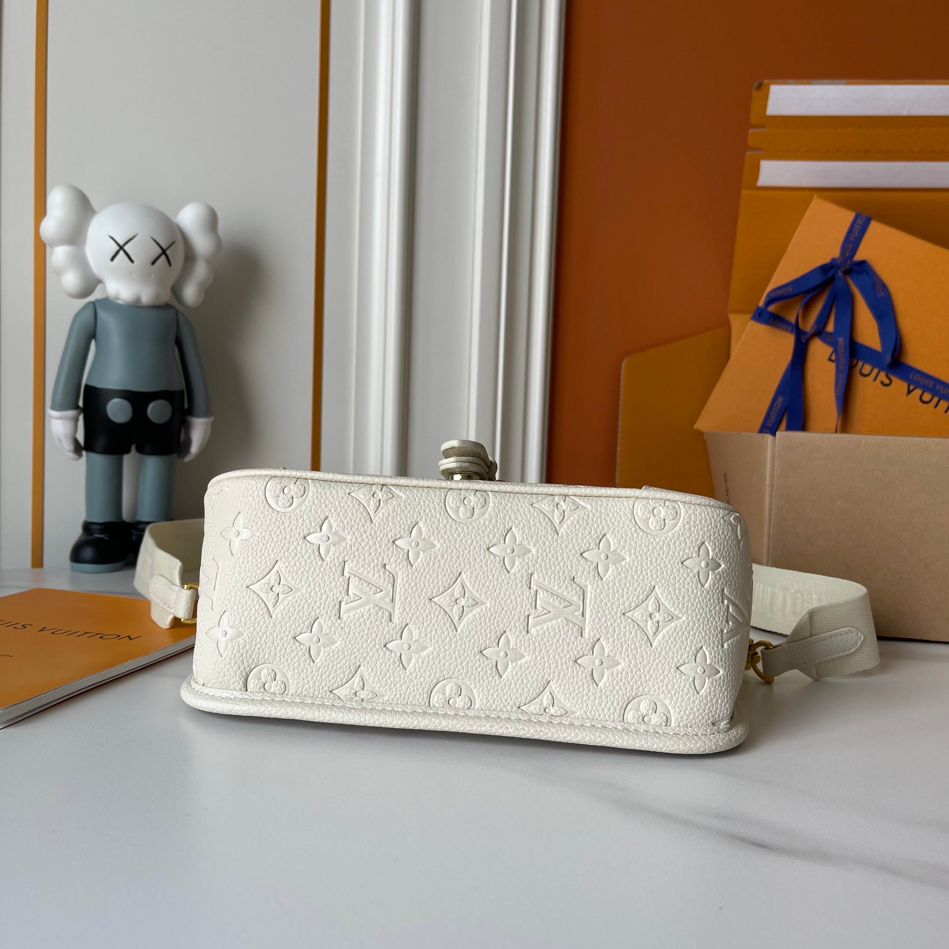 136PE41B Popular leather bag