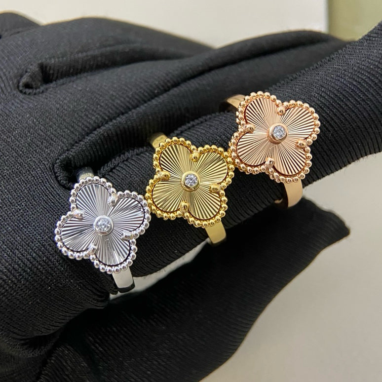 585QVA66J  Popular   Rings