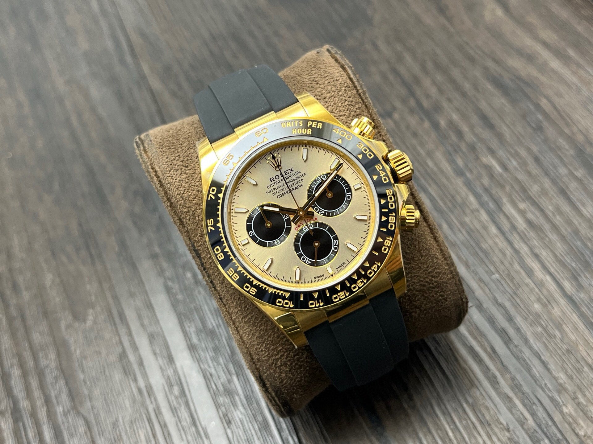 136RL18L Popular Watches