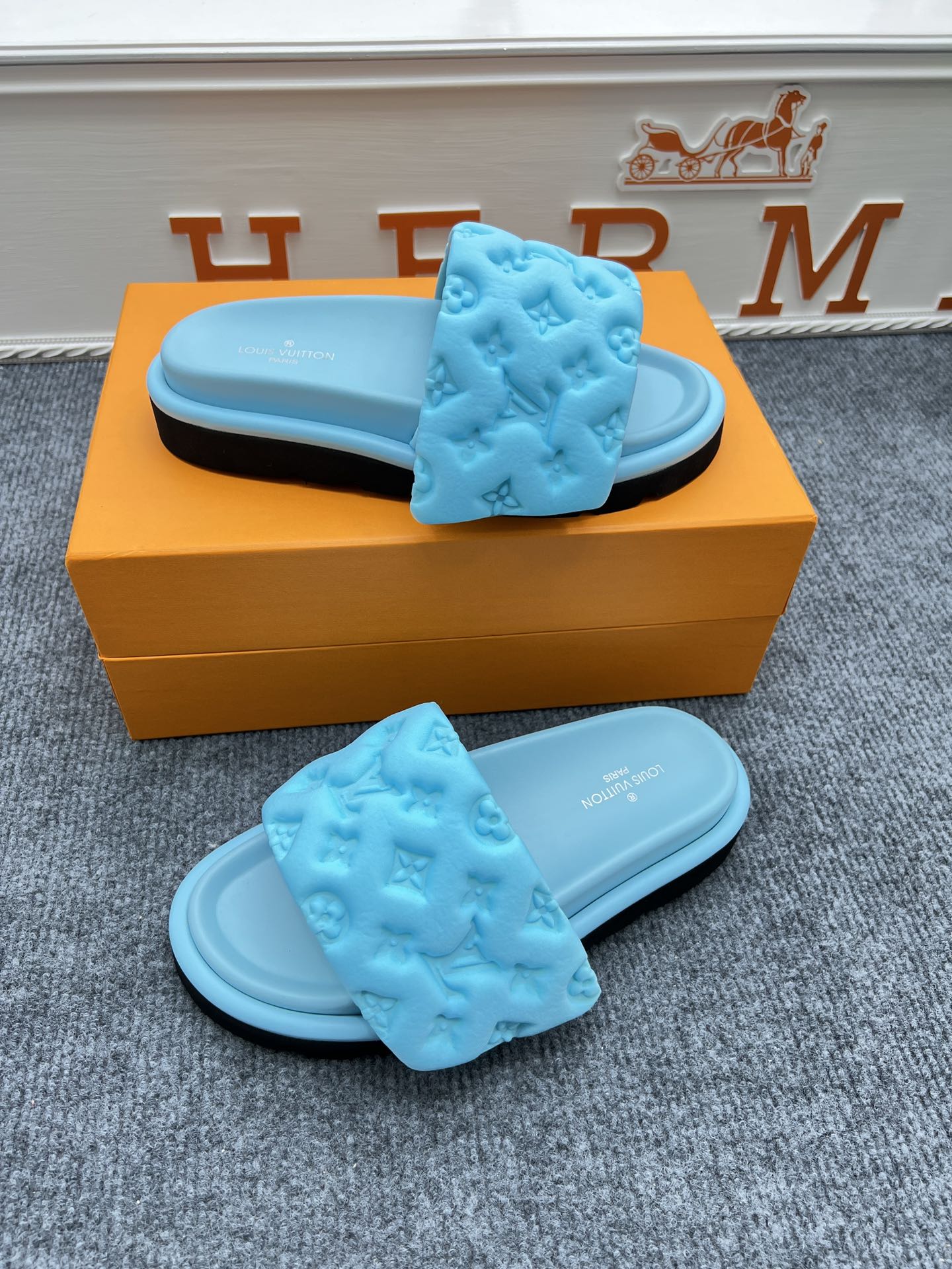 5YE115Z Popular Slippers