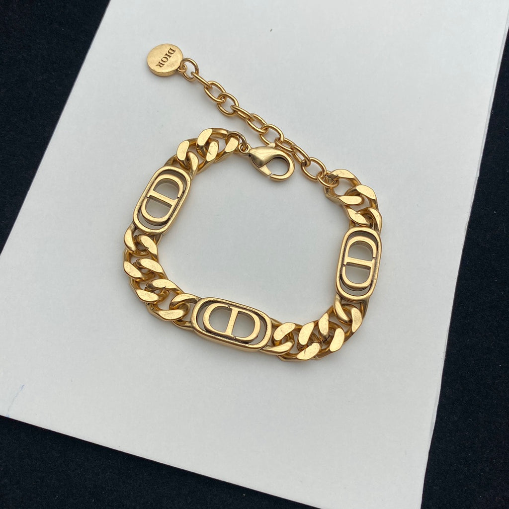 14D560X  Popular   Earrings Bracelets Necklaces