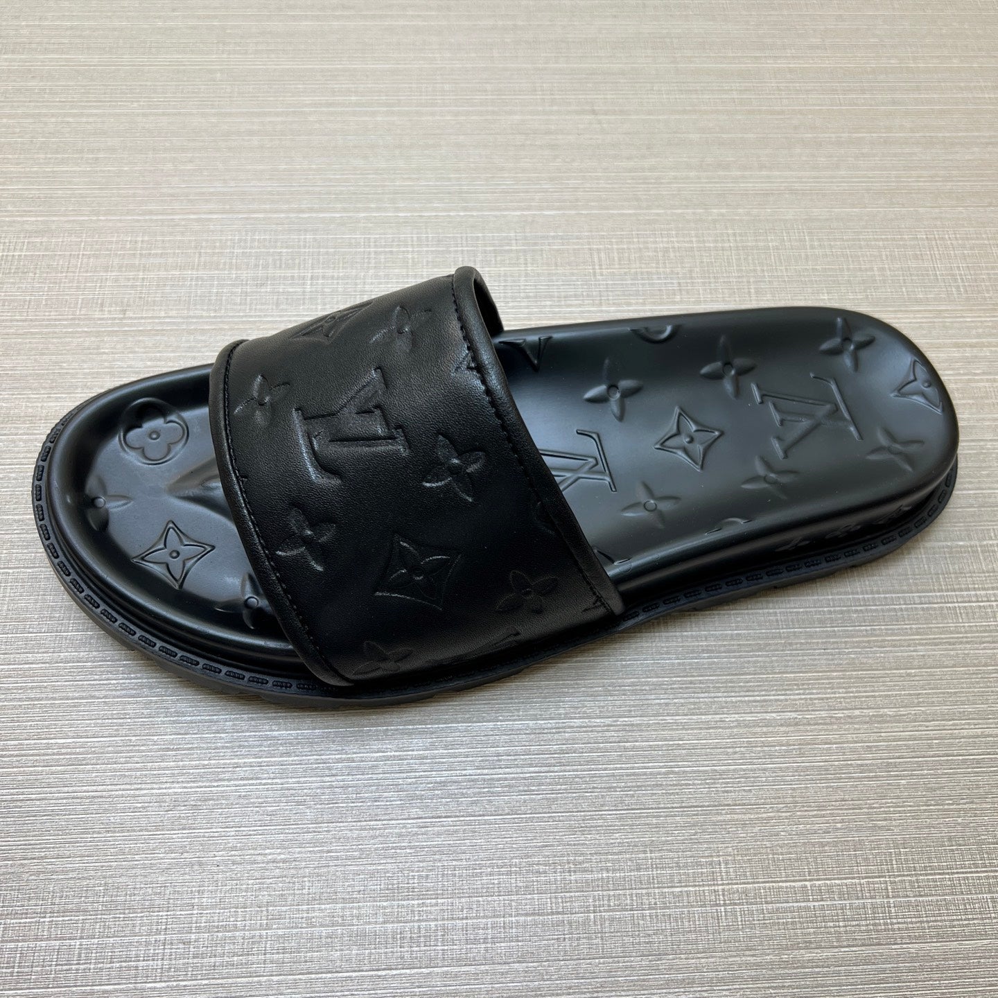 535ZE304Z Popular Slippers