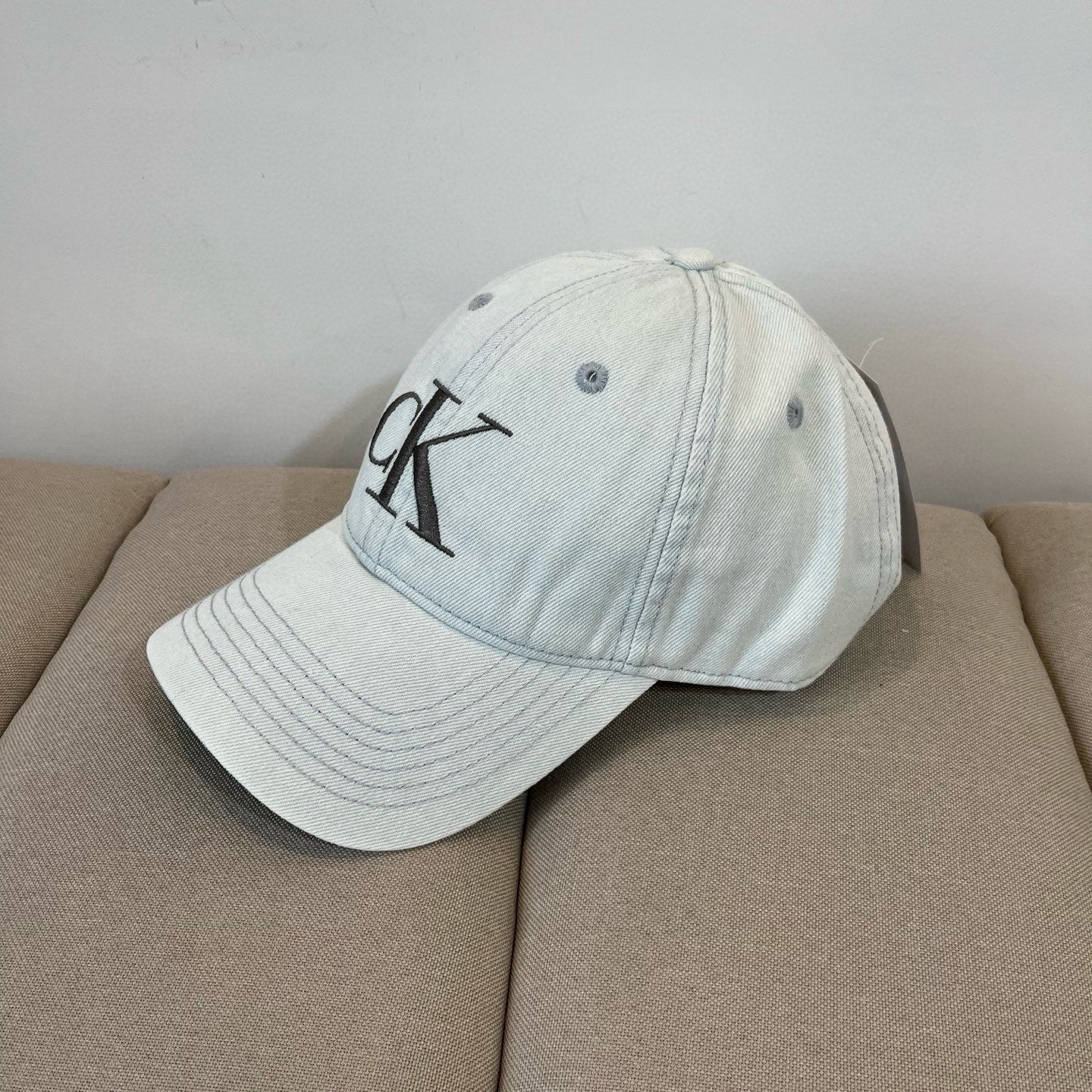 145ZA557M Popular  hats