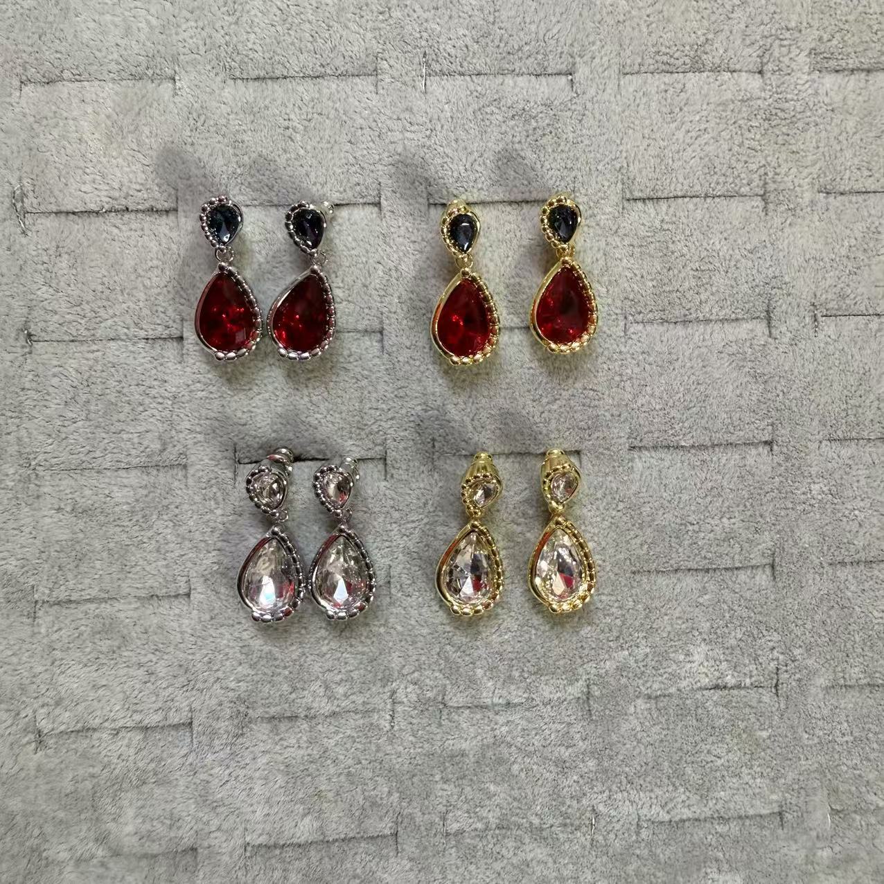 14D715E Popular Earrings