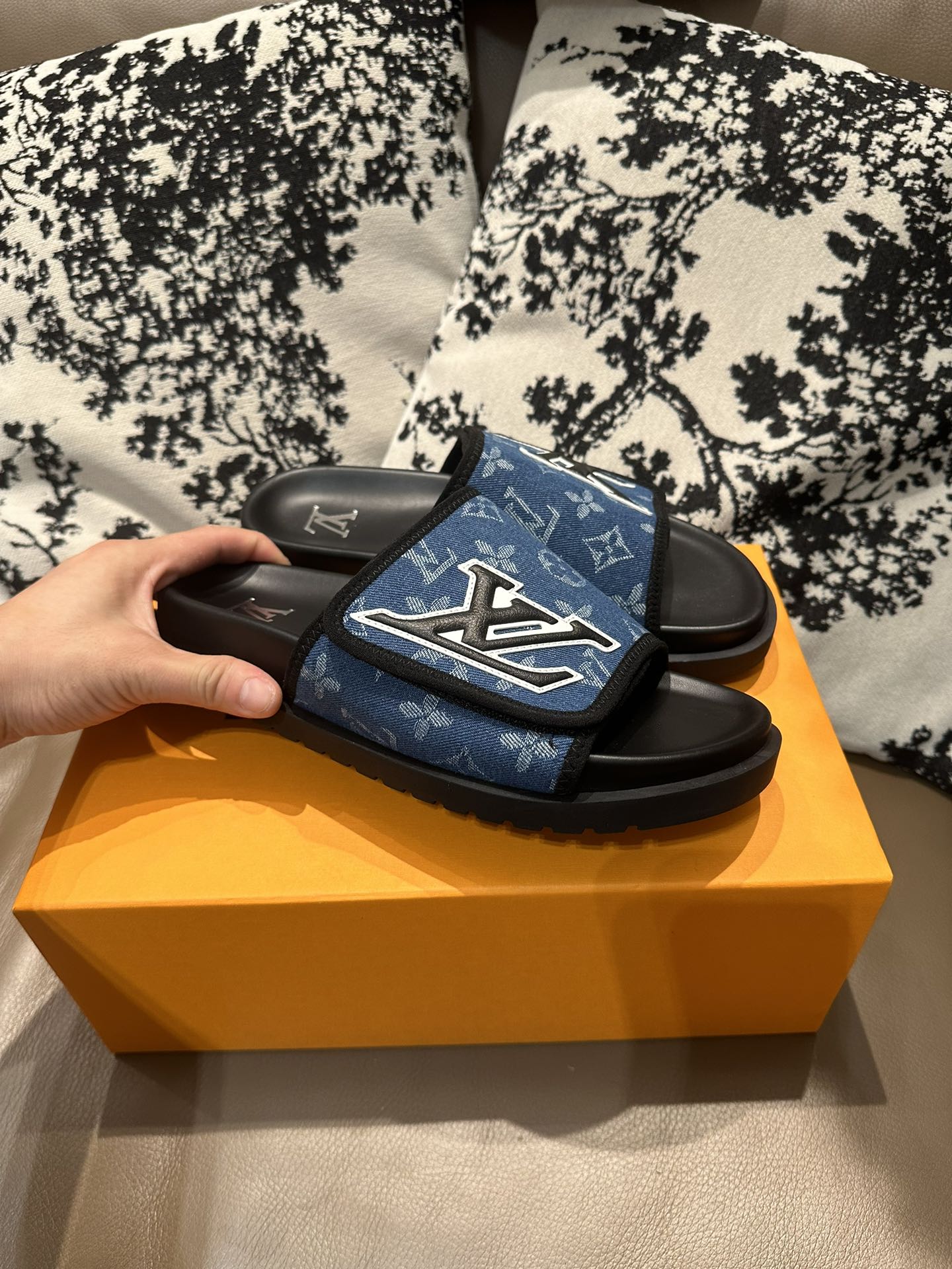 285ZE28Z  Popular leather Shoes