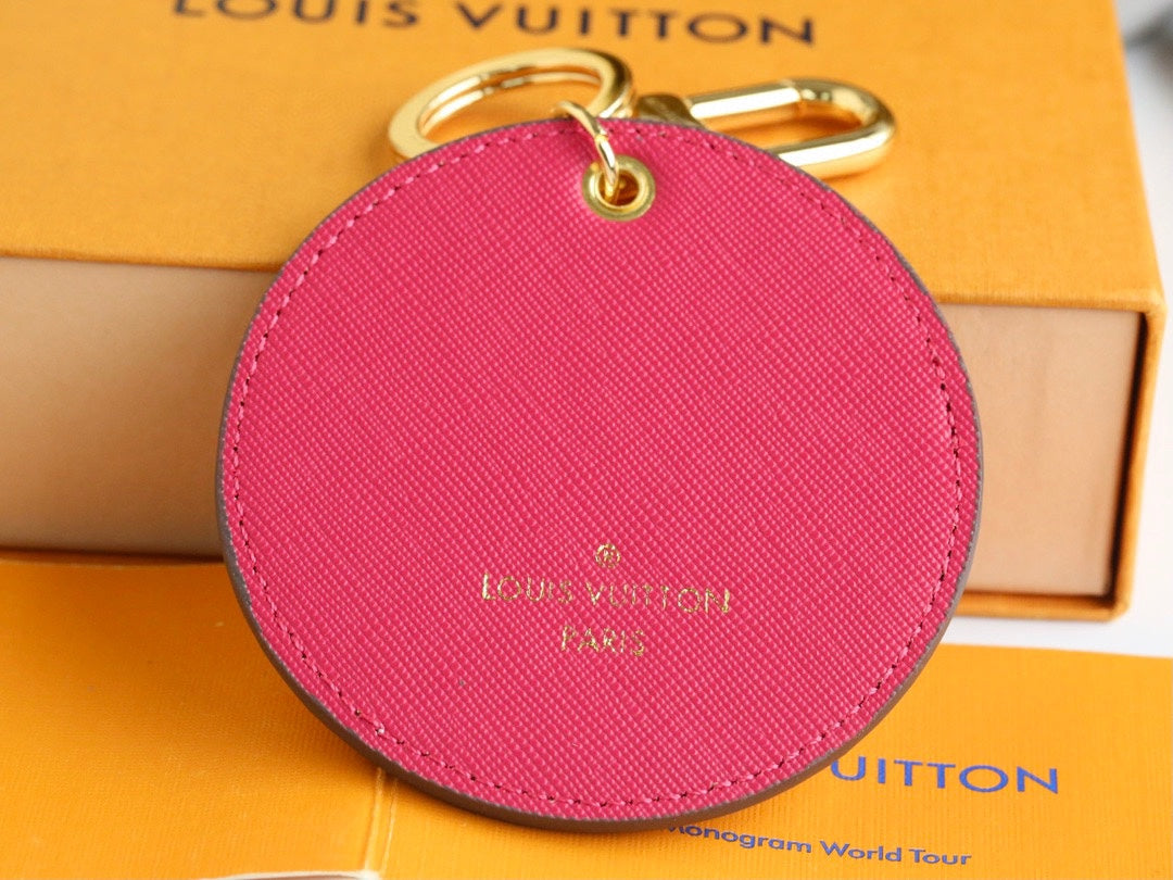 35ZE49A Popular bag 's charms accessories